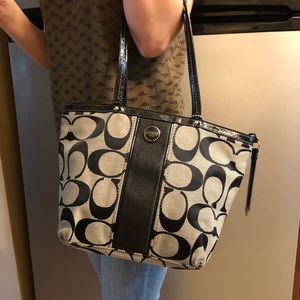 Black and Grey Classic Coach bag!